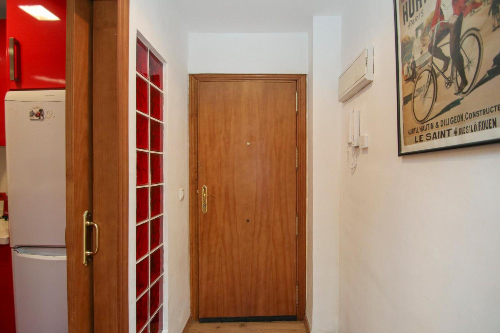 Spacious 2 Bedroom Apt In The Heart Of Triana Севиля Екстериор снимка