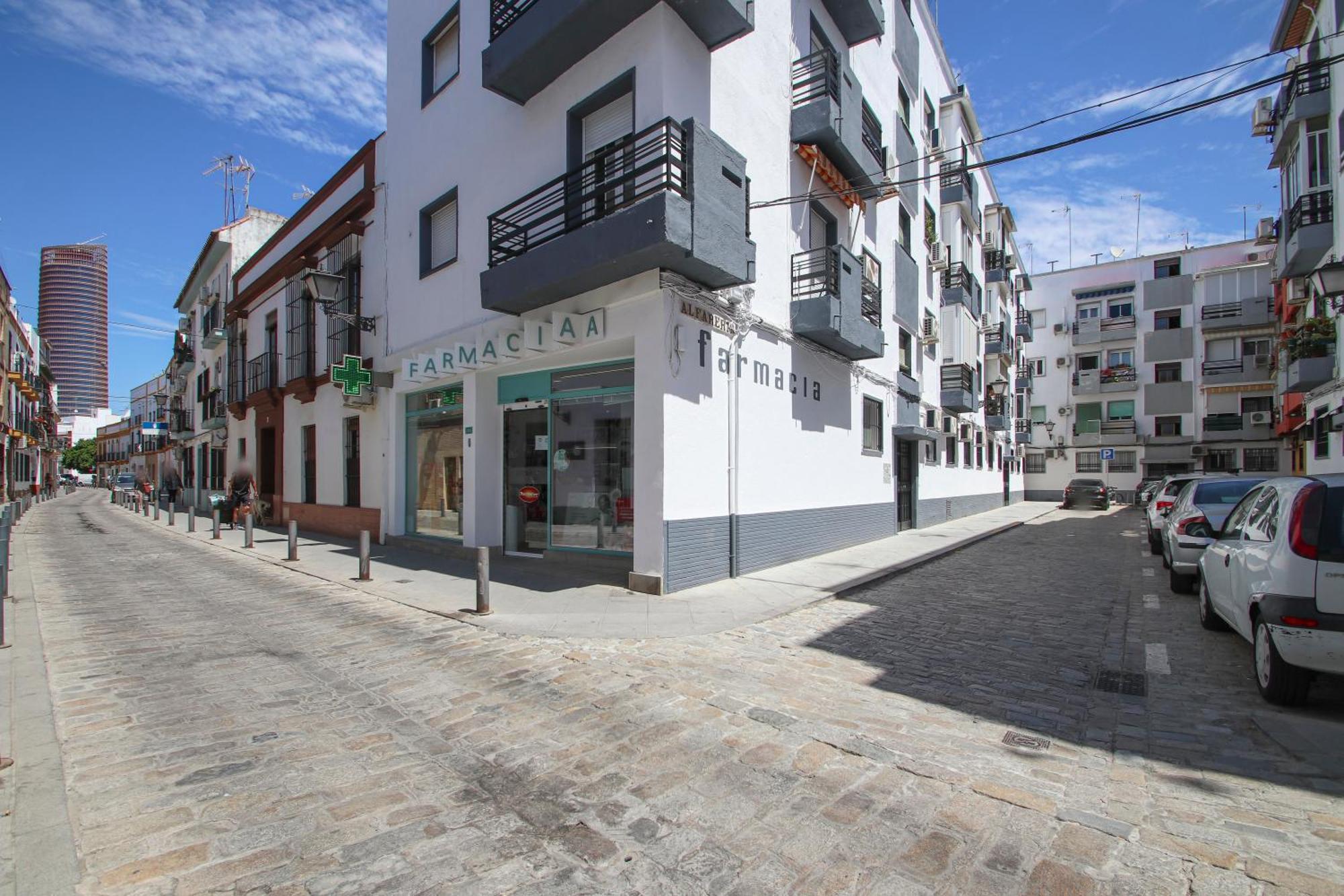 Spacious 2 Bedroom Apt In The Heart Of Triana Севиля Екстериор снимка